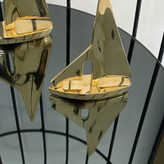 ست ۳ عددی مجسمه کشتی بادبانی برنزی در سایزهای مختلف با بادبانهای صیقلی طلایی - بازرگانی نداف