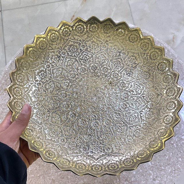 شیرینی خوری طرح پرگل برنجی طلایی براق و پایهدار بازرگانی نداف مشهد