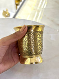 لیوان برنجی هندی پایه دو سانتی با نقش برجسته طاووس - بازرگانی نداف مشهد