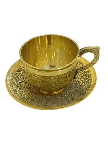 فنجان نعلبکی طرح طاووس دسته نیم قلبی برنجی