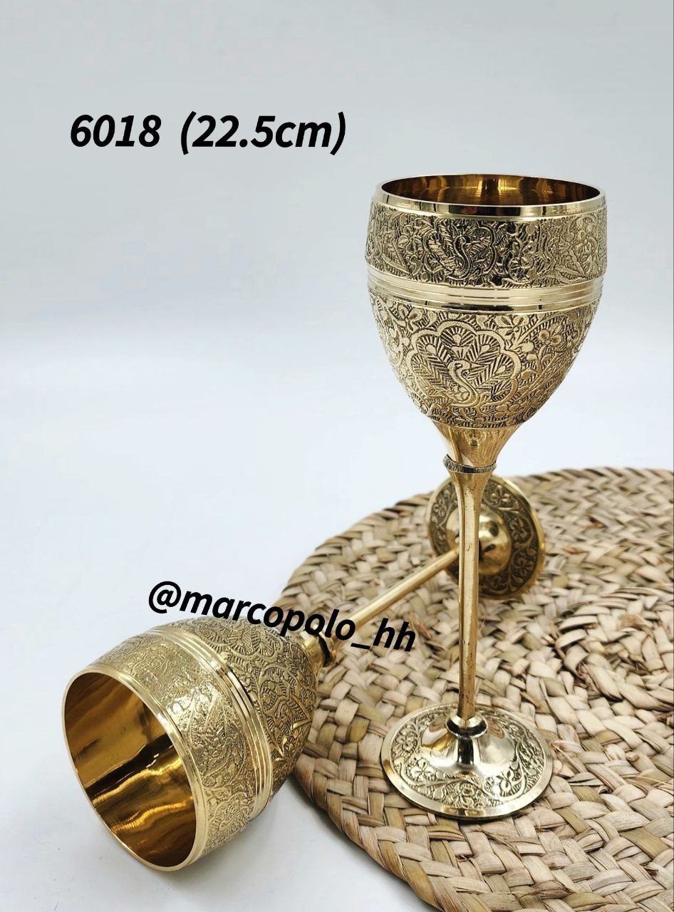 جام تخم مرغی طرح طاووس لب ساده برنجی هندی بصورت تکی کد 6018