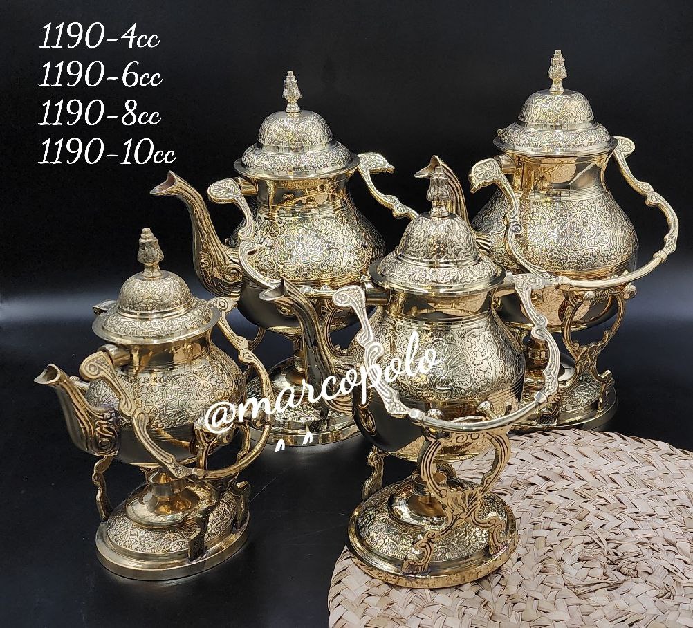 قوری وارمر دار برنجی طرح طاووس در 4سایز مختلف کد 1190