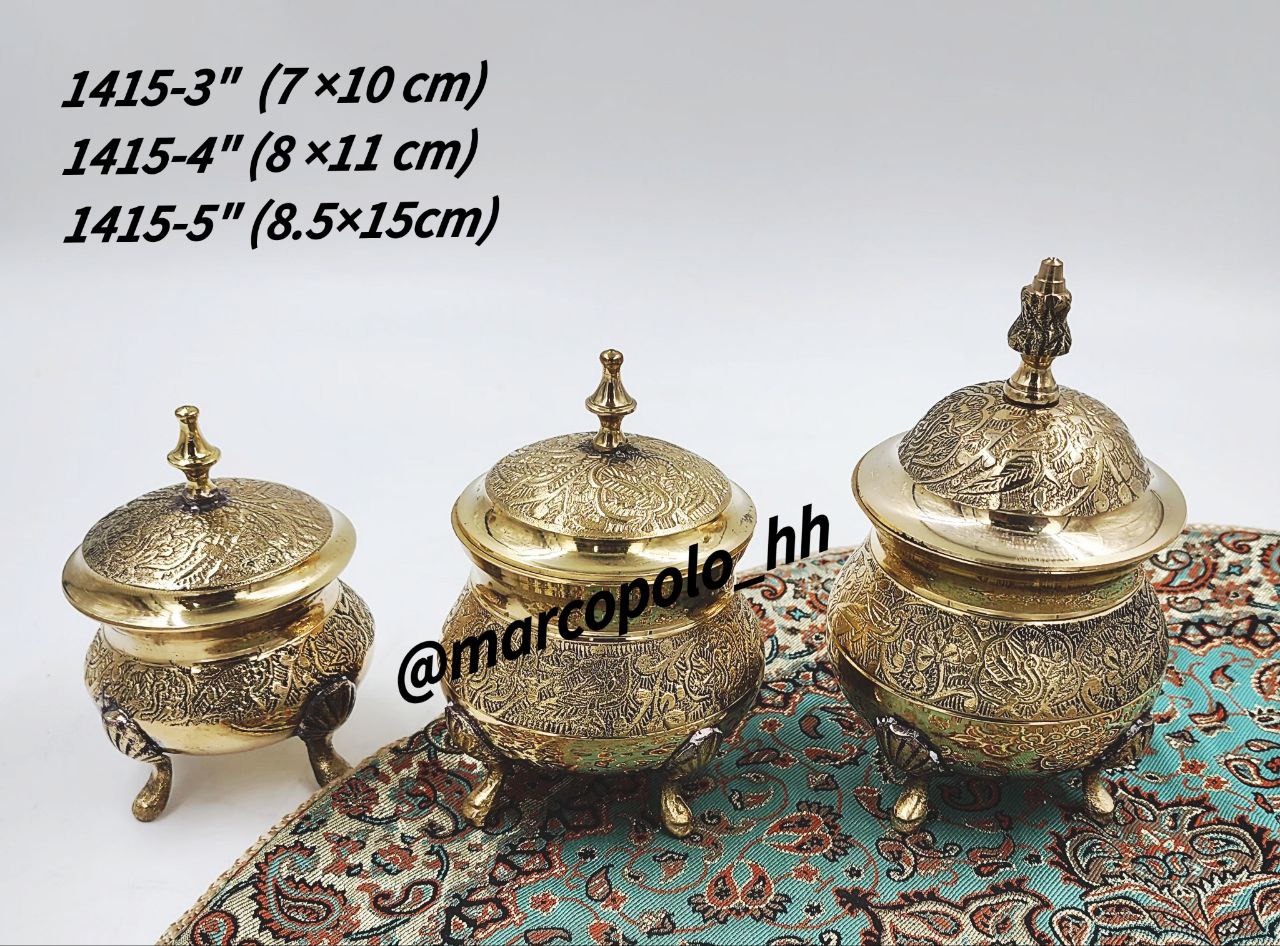 قندان 4پایه  طرح طاووس لب ساده در سه سایز مختلف برنجی کد1415