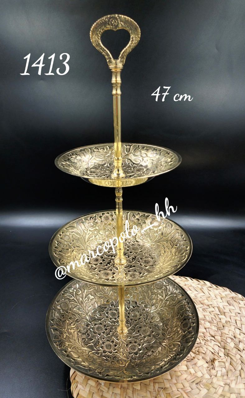 شیرینی‌خوری سه طبقه برنجی هندی با طرح گل – ترکیبی از هنر و ظرافت سنتی کد1413