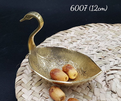 پیاله خرماخوری طرح قو برنجی هندی کاربردی بصورت تکی کد6007