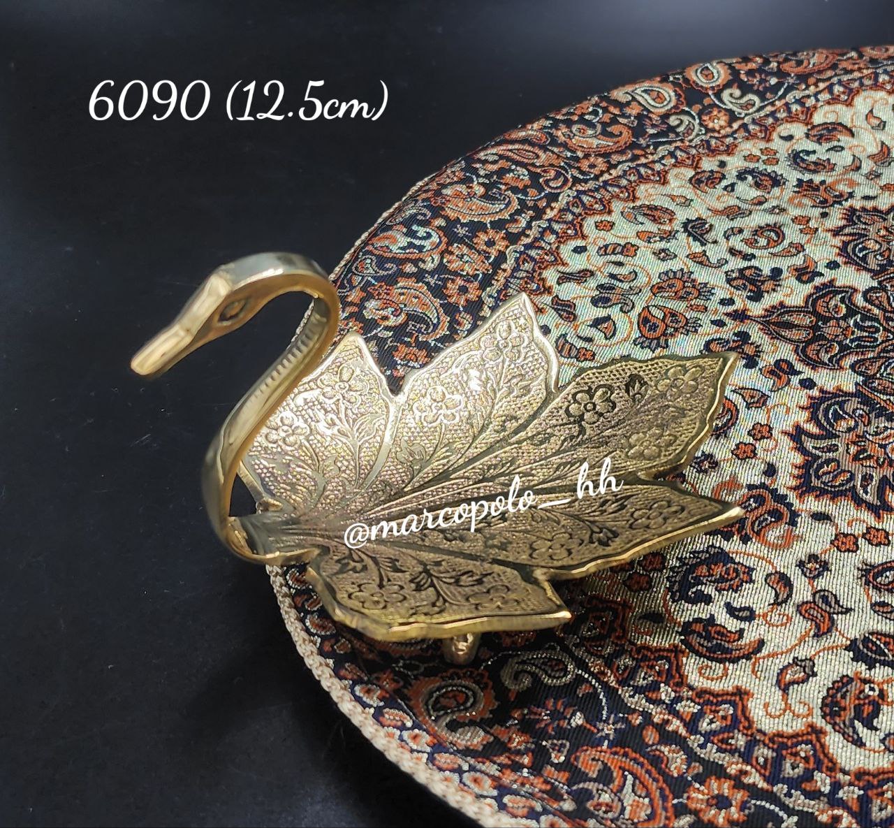 پیاله خرماخوری برگی پهن طرح قو برنجی هندی بصورت تکی کد6090