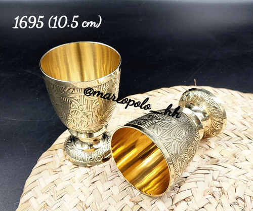 لیوان پایه دار طرح گل لب ساده برنجی هندی بصورت تکی کد1695