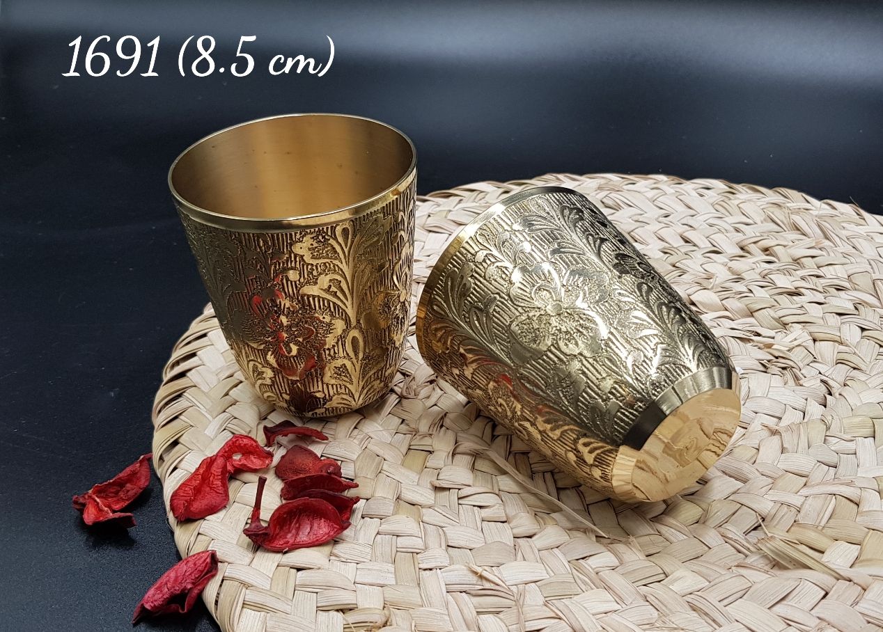 لیوان طرح گل برنجی هندی قابل استفاده و کاربردی بصورت تکی کد1691