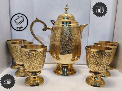 ست برنجی پارچ و لیوان با طرح طاووس( لیوان ها بصورت تکی میباشد)