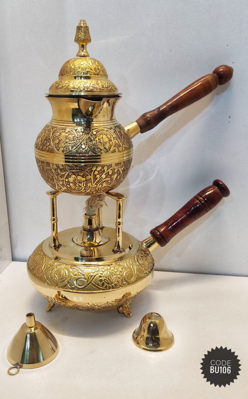 پایه وارمری برنجی هندی مدل تپل با سه پایه پیکانی مستحکم، دسته چوبی ارگونومیک و محفظه شمع وارمر کد BU106 بازرگانی نداف