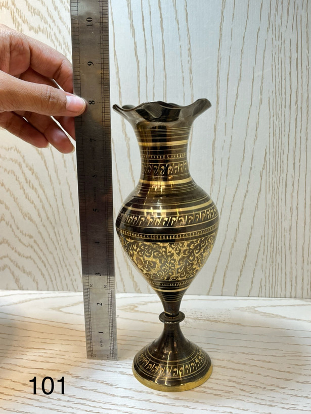 گلدان کشمیر سیاه قلم پاکستانی ۸ اینچ با طرحهای سنتی و ظریف، عرضه شده در بازرگانی نداف مشهد