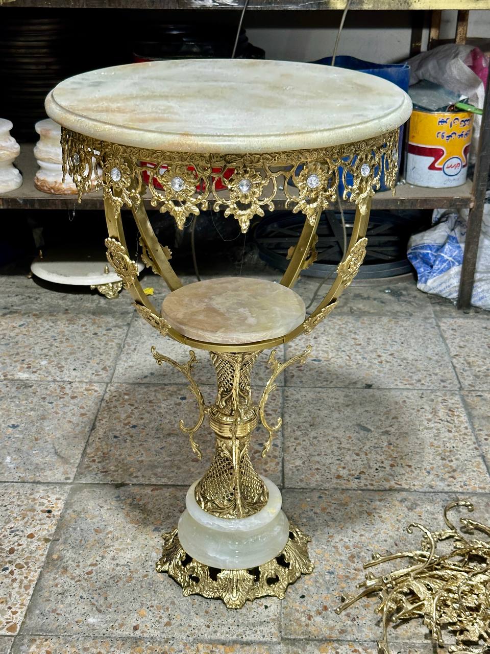 میز ستون زنبوری گل آفتاب