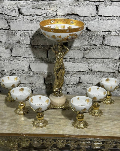 سرویس پذیرایی برنجی مدل بانو (یک ظرف و شش عدد پیاله) در دو رنگ