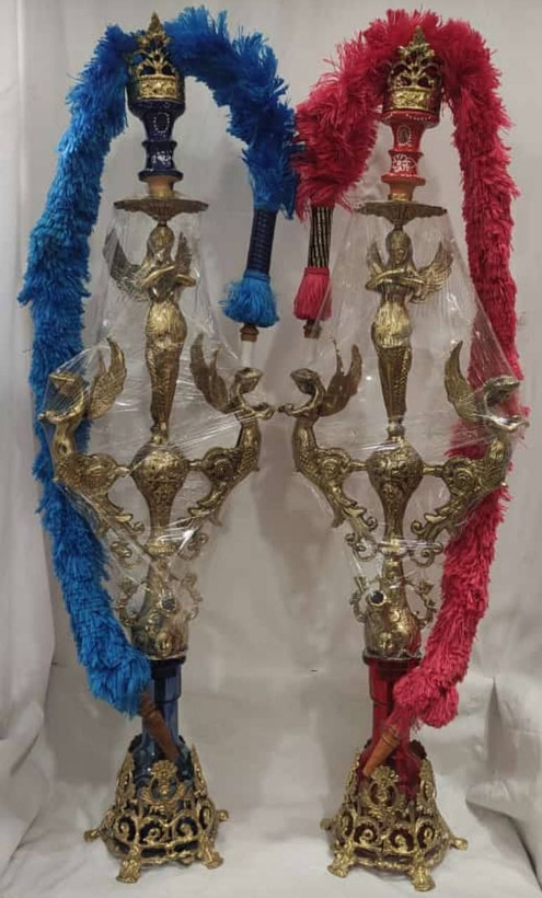 قلیان تمام برنجی سه فرشته با سه تندیس فرشته بالدار در بدنه میانی، سینی زغال منبتکاری شده و روکش طلایی براق بازرگانی نداف مشهد