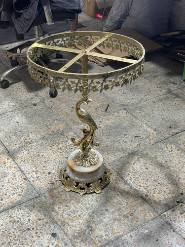 میز خاطره پایه سنگی درنا گل شیپوری