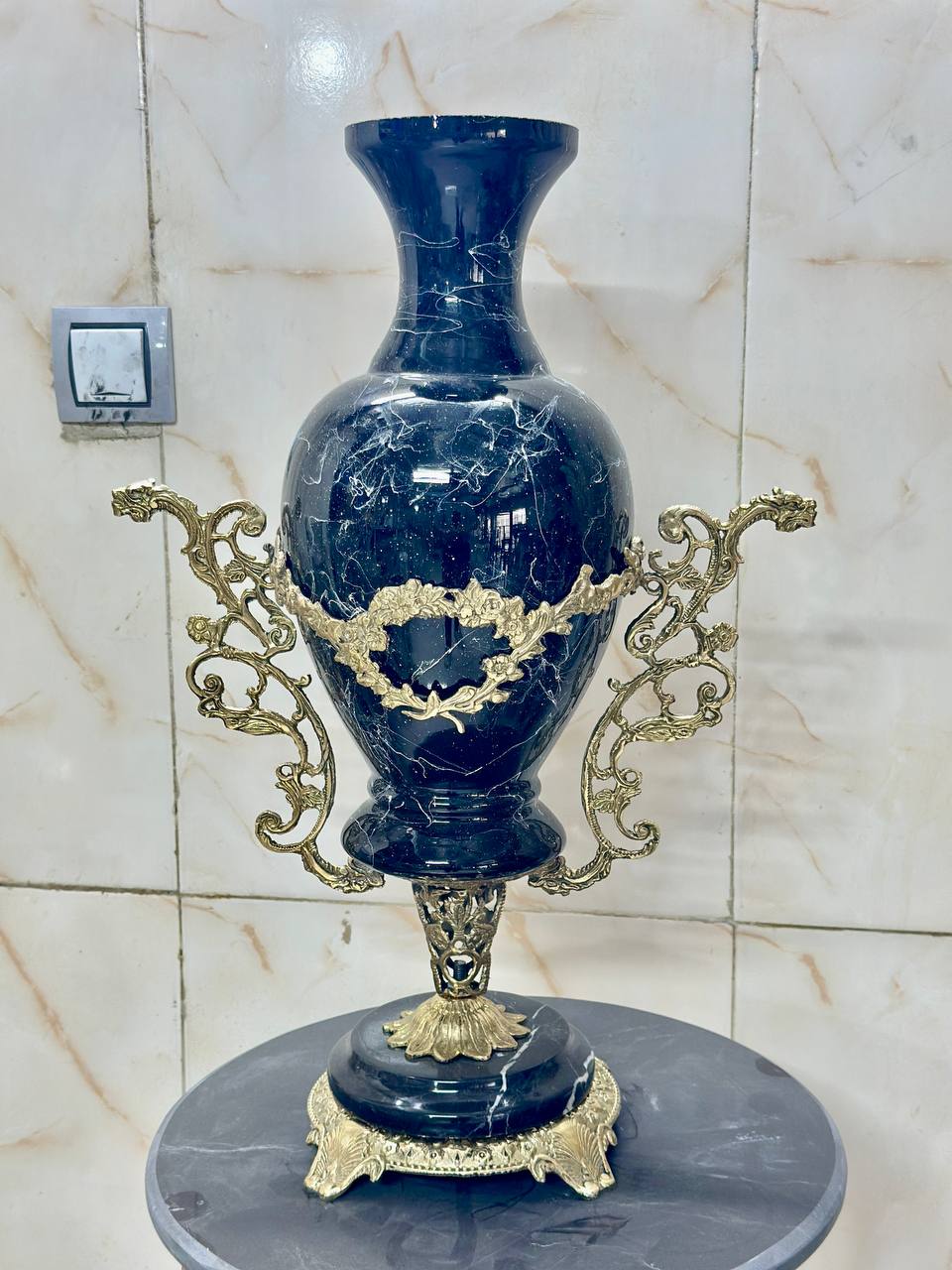گلدان کاپی رومیزی پایه سنگی