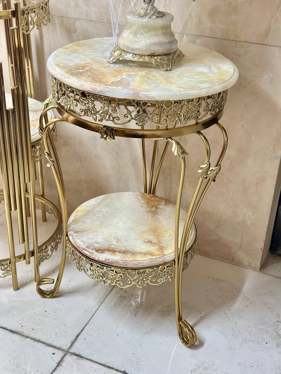 میز خاطره دو طبقه با سنگ مرمر درجه 1