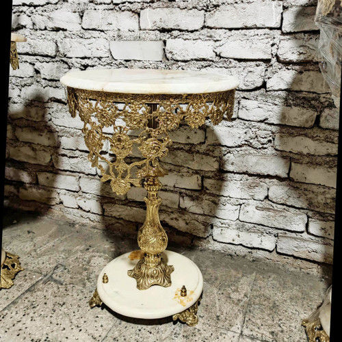 میز تلفن پایه سنگی گل رز تاج دار