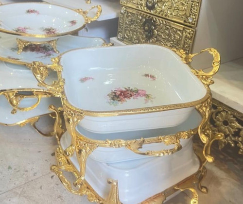 لازانیا خوری پایه دار مدل مربع سرامیکی گلدار
