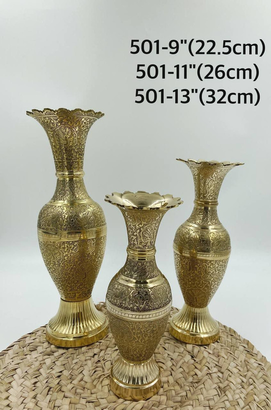 گلدان برنجی طرح طاووس پایه راه راه در سه سایز مختلف کد501
