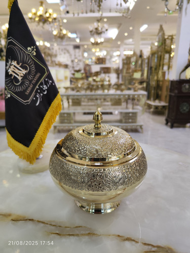 شکلات خوری یوفو پایه دار طرح طاووس