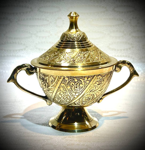 قندان پایه دار طرح گل رز مدل دسته دار برنجی
