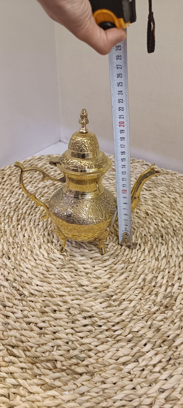 قوری مهگل طرح طاووس چهار پایه سایز کوچک 400 سی سی ظرف پذیرایی لوکس برند بازرگانی نداف مشهد