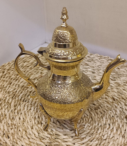 قوری مهگل طرح طاووس چهار پایه 800 سی سی سایز بزرگ