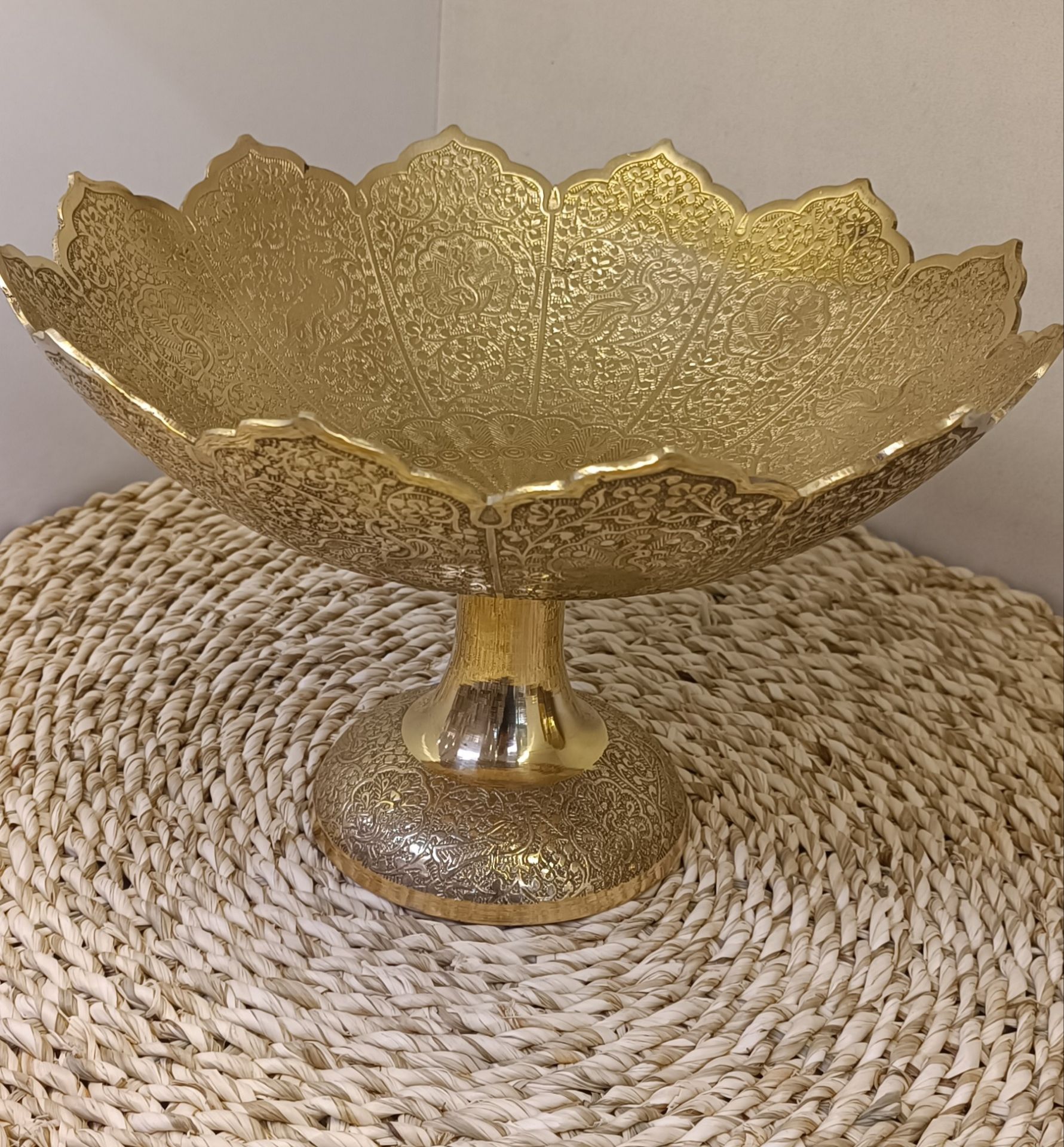 میوه خوری لوتوس طرح طاووس 14 اینچ (لئوس)