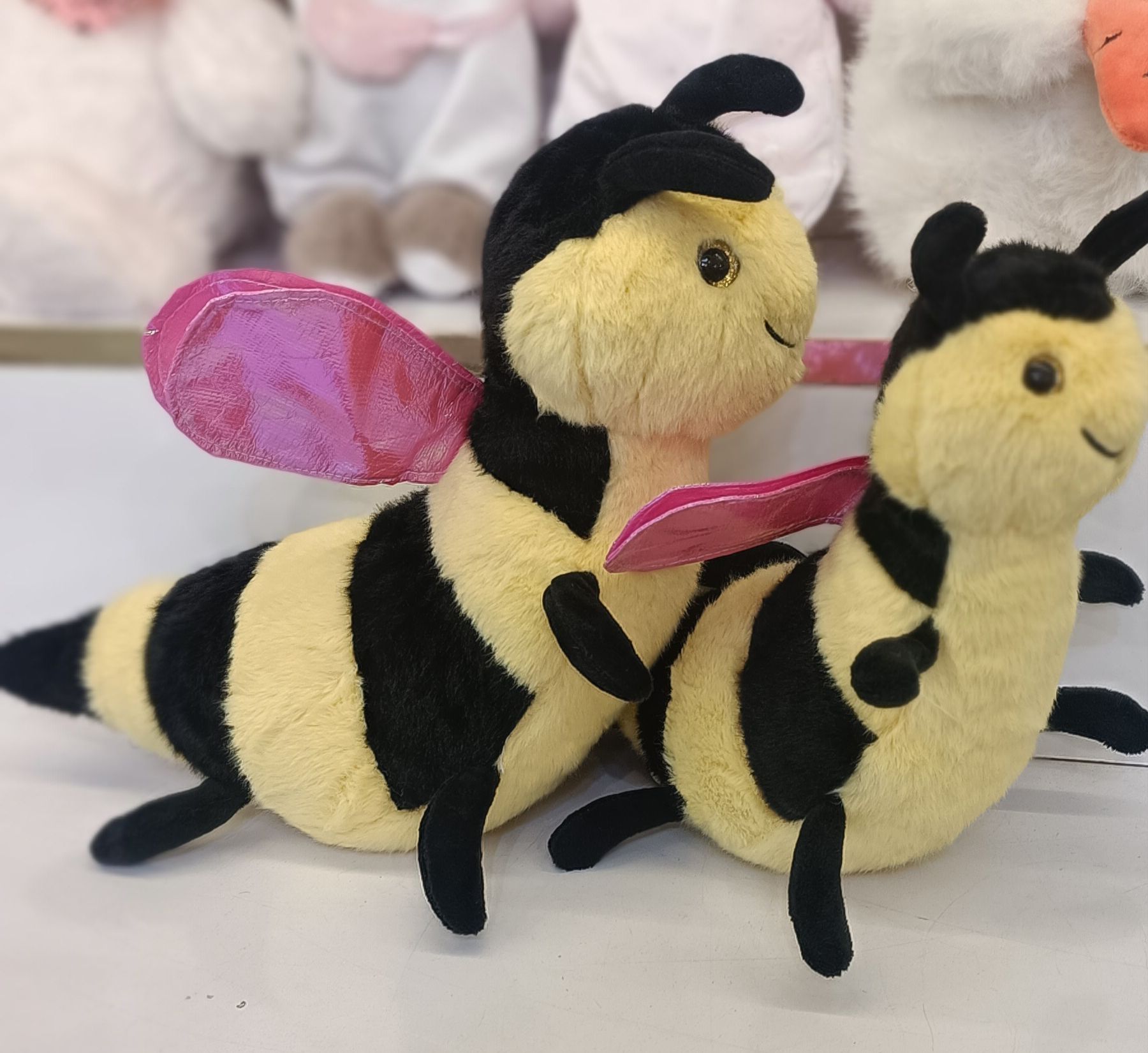 عروسک زنبور زرد و مشکی در دو سایز مختلف