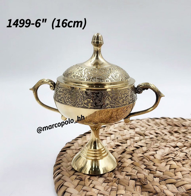 قندان برنجی هندی پایهدار کد 1499 با دو بازوی دستگیره رینگ متقارن، درب گنبدی تاجدار و جلای براق متالوکس - بازرگانی نداف