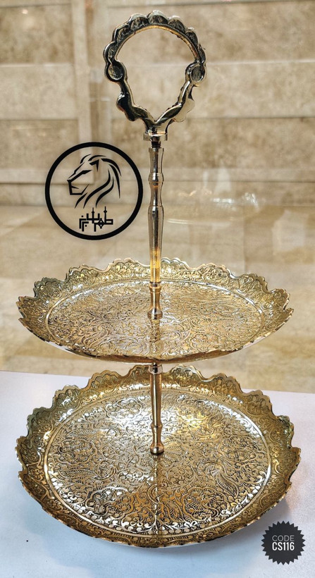 شیرینی خوری دوطبقه برنجی لب قلعه با طرح طاووس، کد cs116، عرضه در بازرگانی نداف