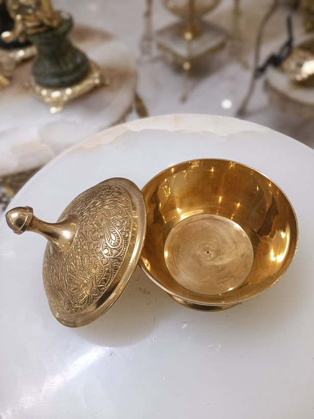 قندان برنجی مدل سام سایز ۴ با طراحی لوکس، براق و فاخر - بازرگانی نداف