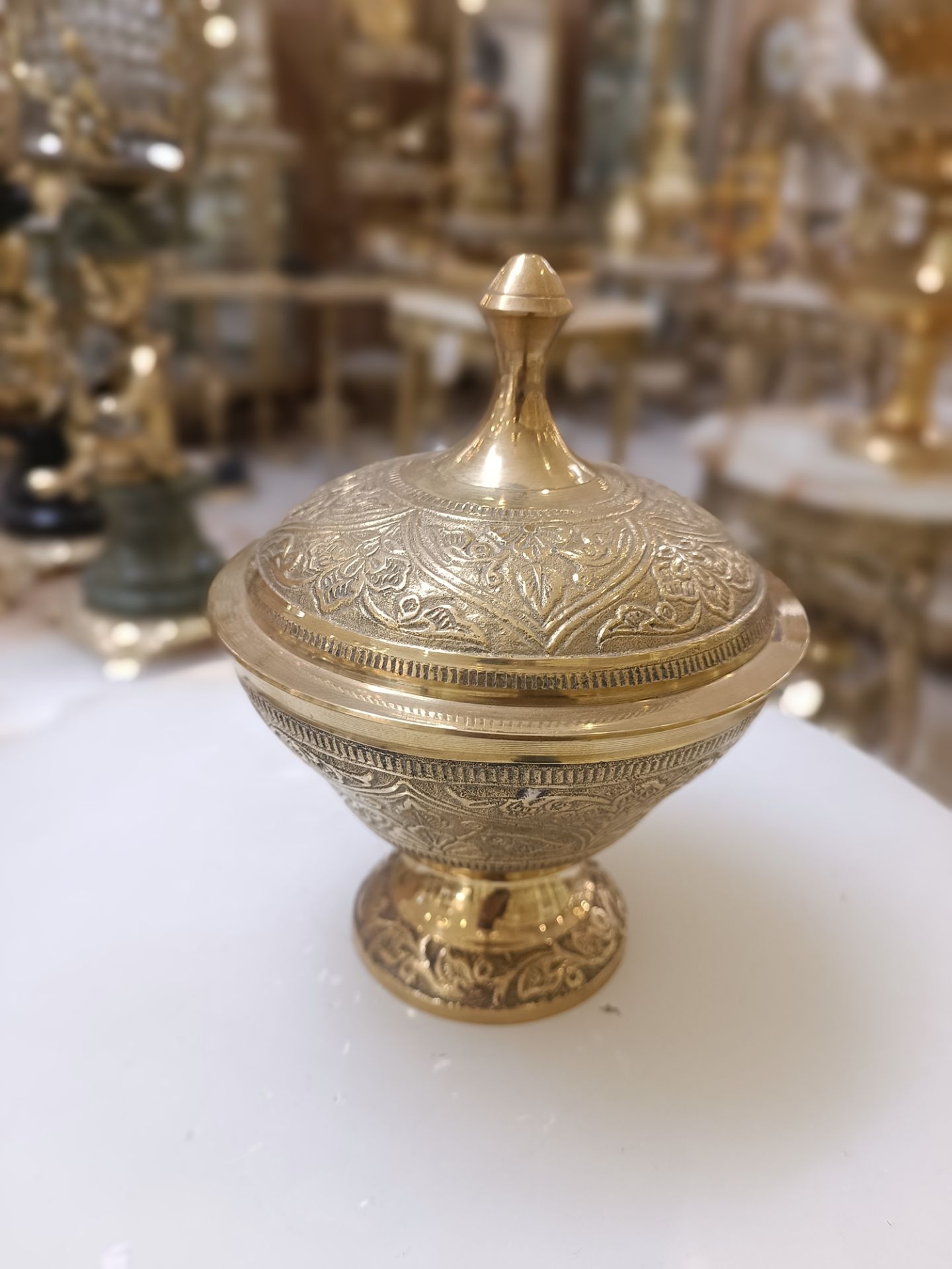 قندان طرح گل برنجی پايه دار سايز بزرگ6چ