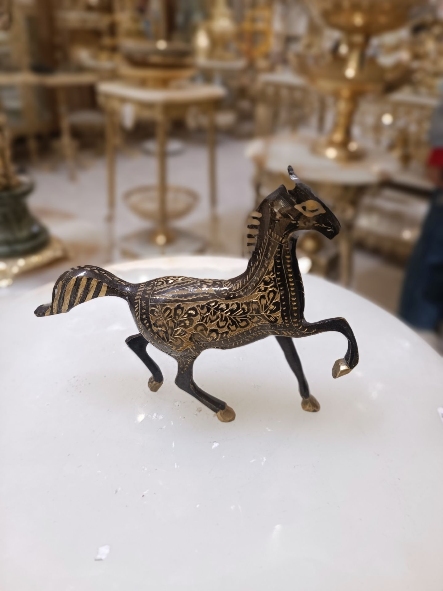 اسب روي پا 8 اينچ برنجی پاکستانی