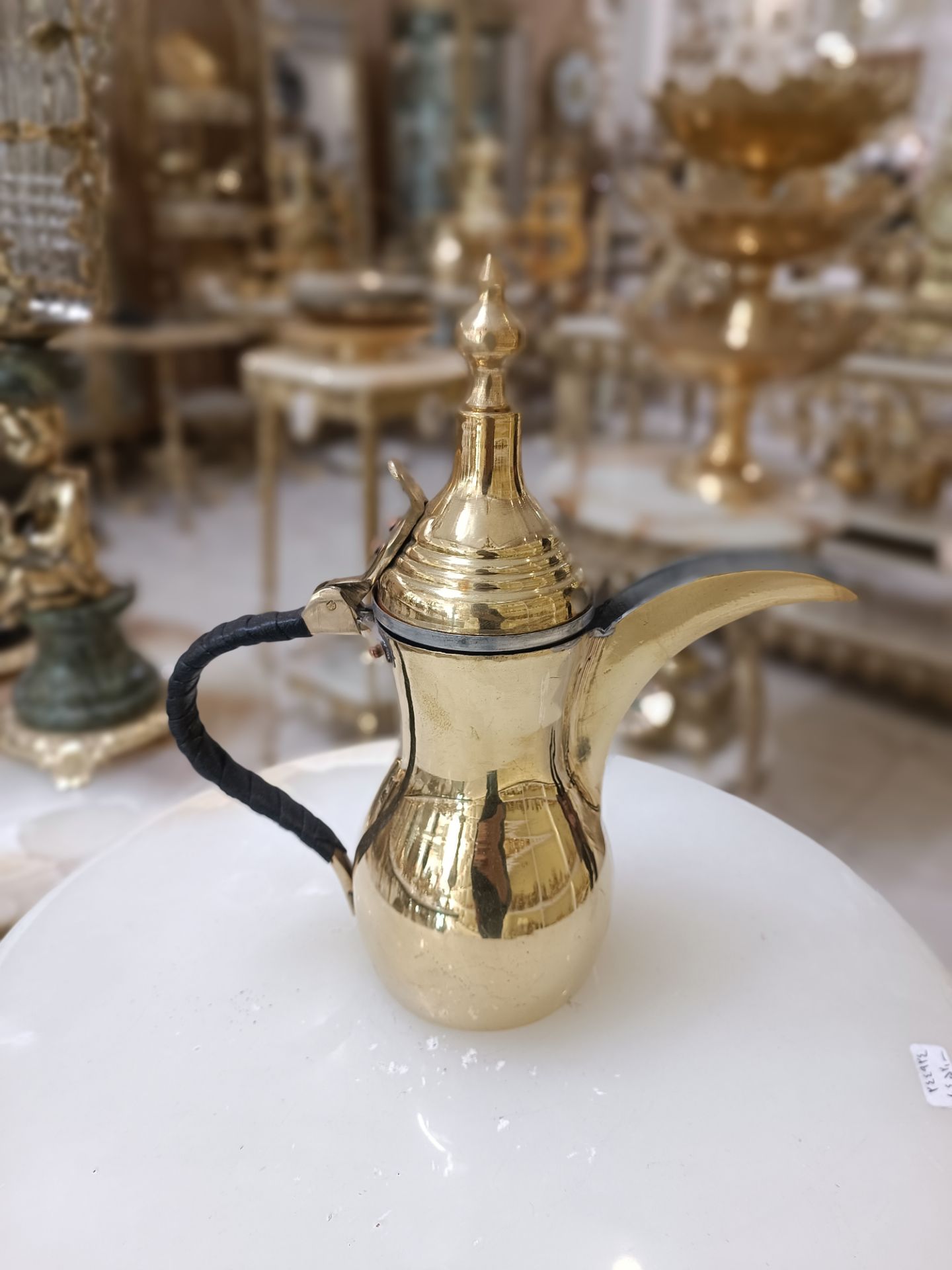 دله قهوه عربی برنجی با روکش قلع نقره‌ای رنگ، طراحی یک‌تیکه و ساده سایز ۱۰ در فروشگاه متالوکس