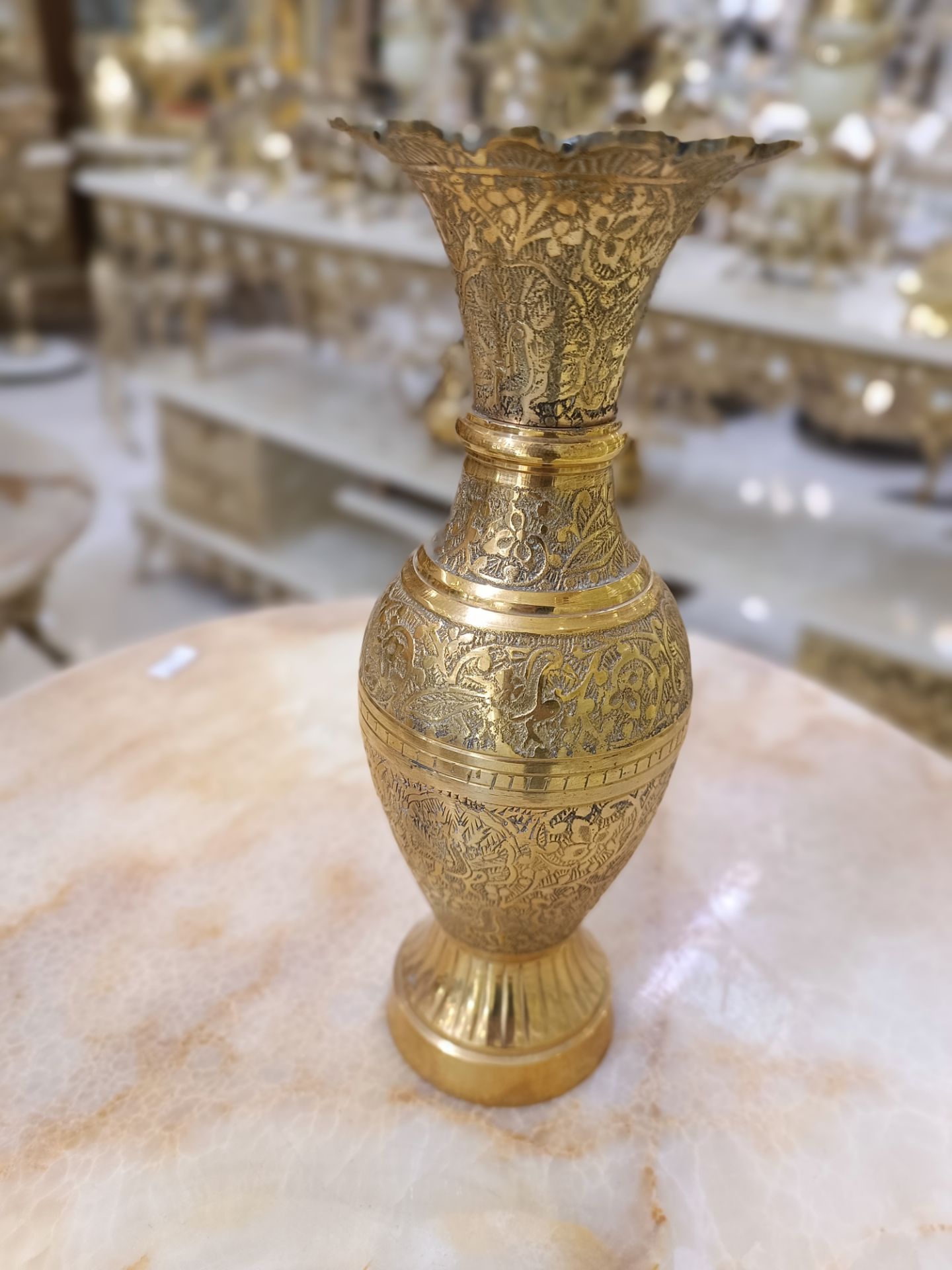 گلدان پايه راه راه طرح طاووس 9 اینچ