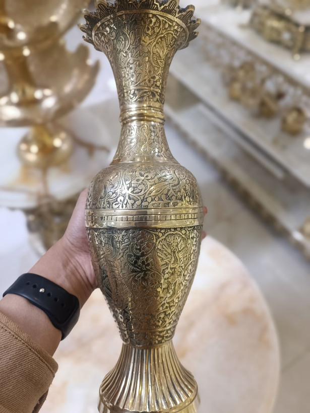 گلدان لب هلال طرح طاووس برنجی هندی لوکس مناسب دکوراسیون و سالن پذیرایی بازرگانی نداف مشهد