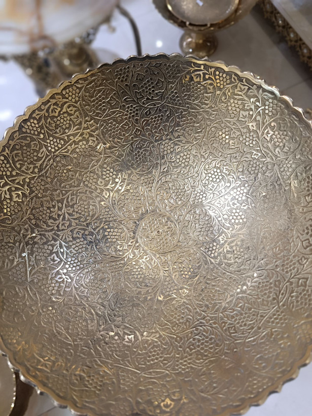 میوهخوری طرح تاک ۱۲ اینچ برنجی لوکس و تزئینی در بازرگانی نداف مشهد