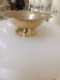شکلاتخوری بدون پایه گرد طرح دوبرگ لبه طرحدار برنجی لوکس و تزئینی در بازرگانی نداف مشهد