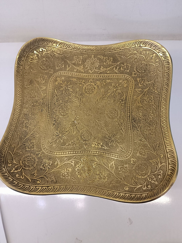 شیرینی خوری مربعی برنجی طرح گل سایز 10 اینچ پذیرایی لوکس متالوکس