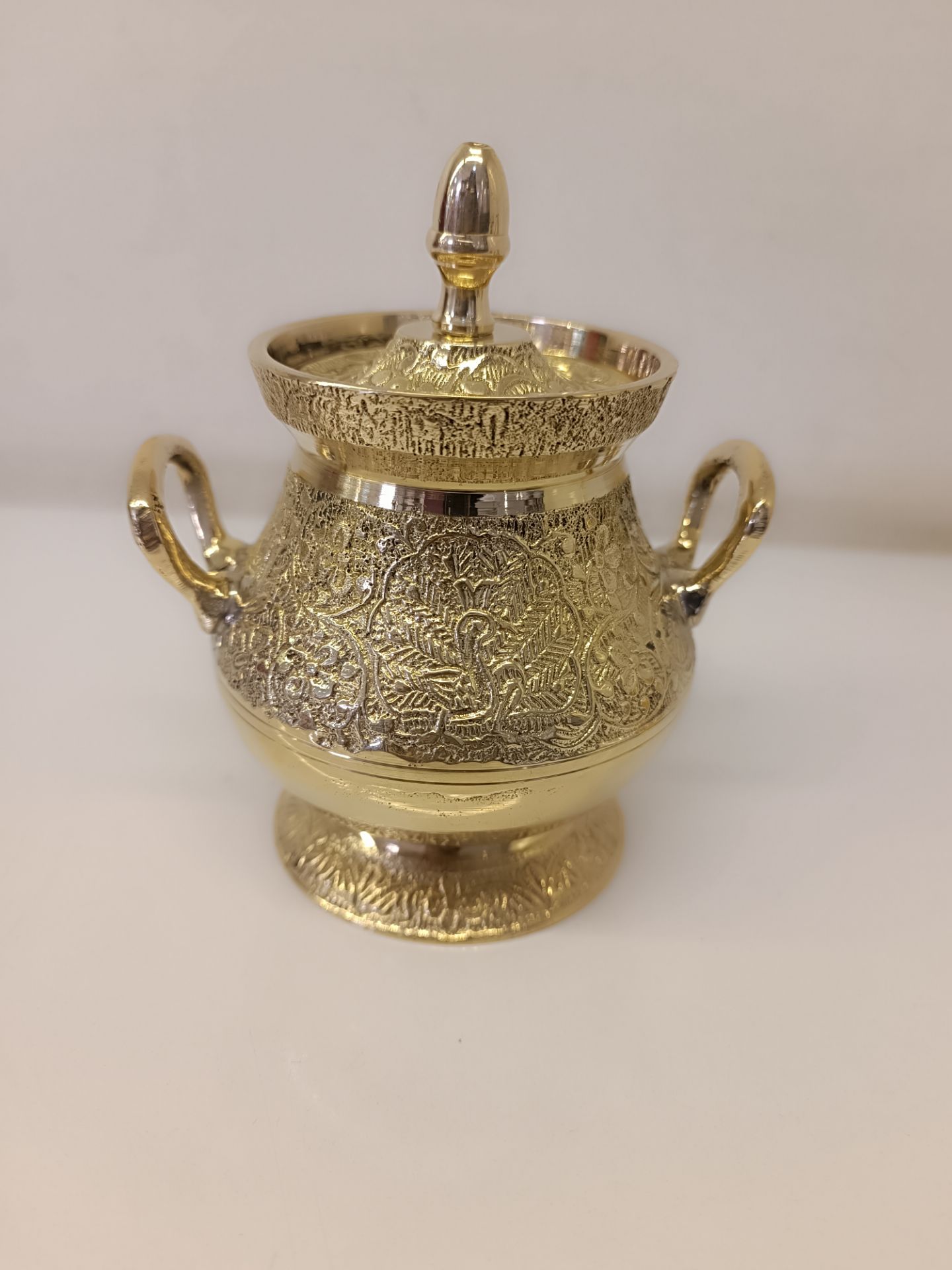 عسل خوري  یا قندان طرح طاووس دودسته 5 اينچ برنجی