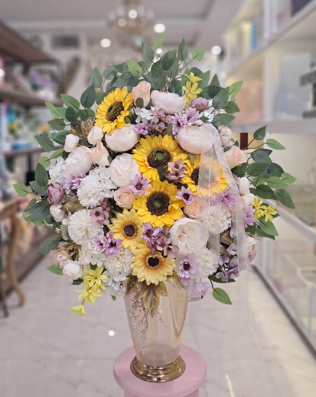 گلدان شیشه ای با گل مصنوعی رنگی بزرگ کد 790038