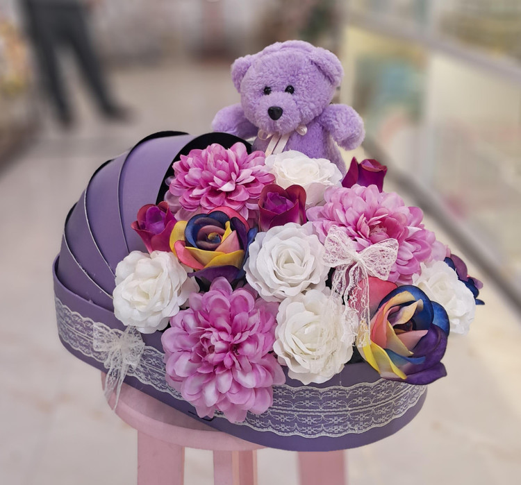باکس گل مصنوعی با عروسک کد 803163
