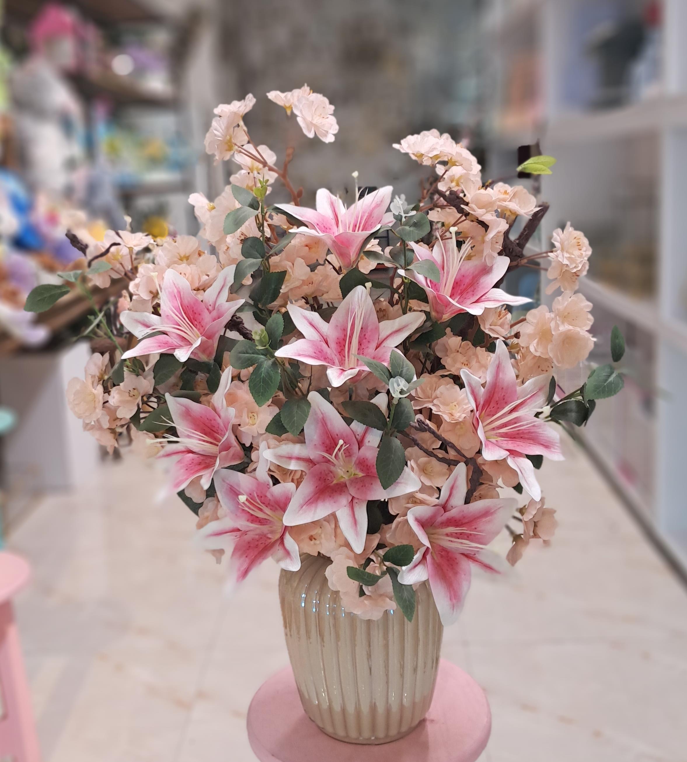 گلدان شیشه ای با گل مصنوعی کد 804068