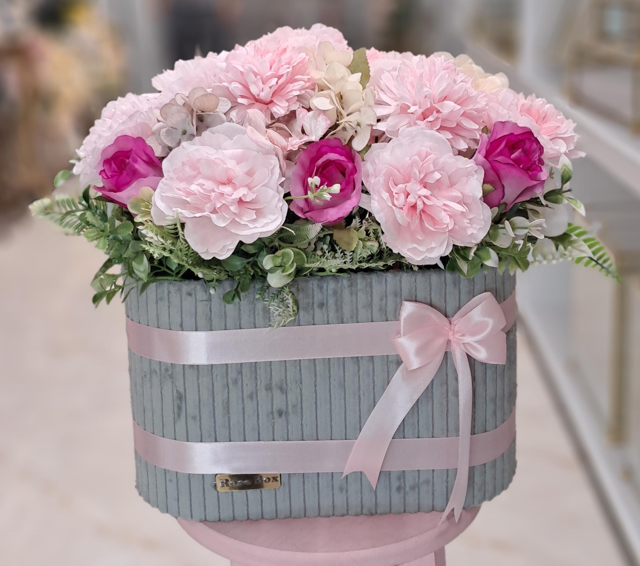 باکس گل مصنوعی صورتی کد 790048