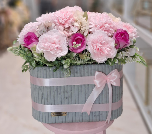 باکس گل مصنوعی صورتی کد 790048