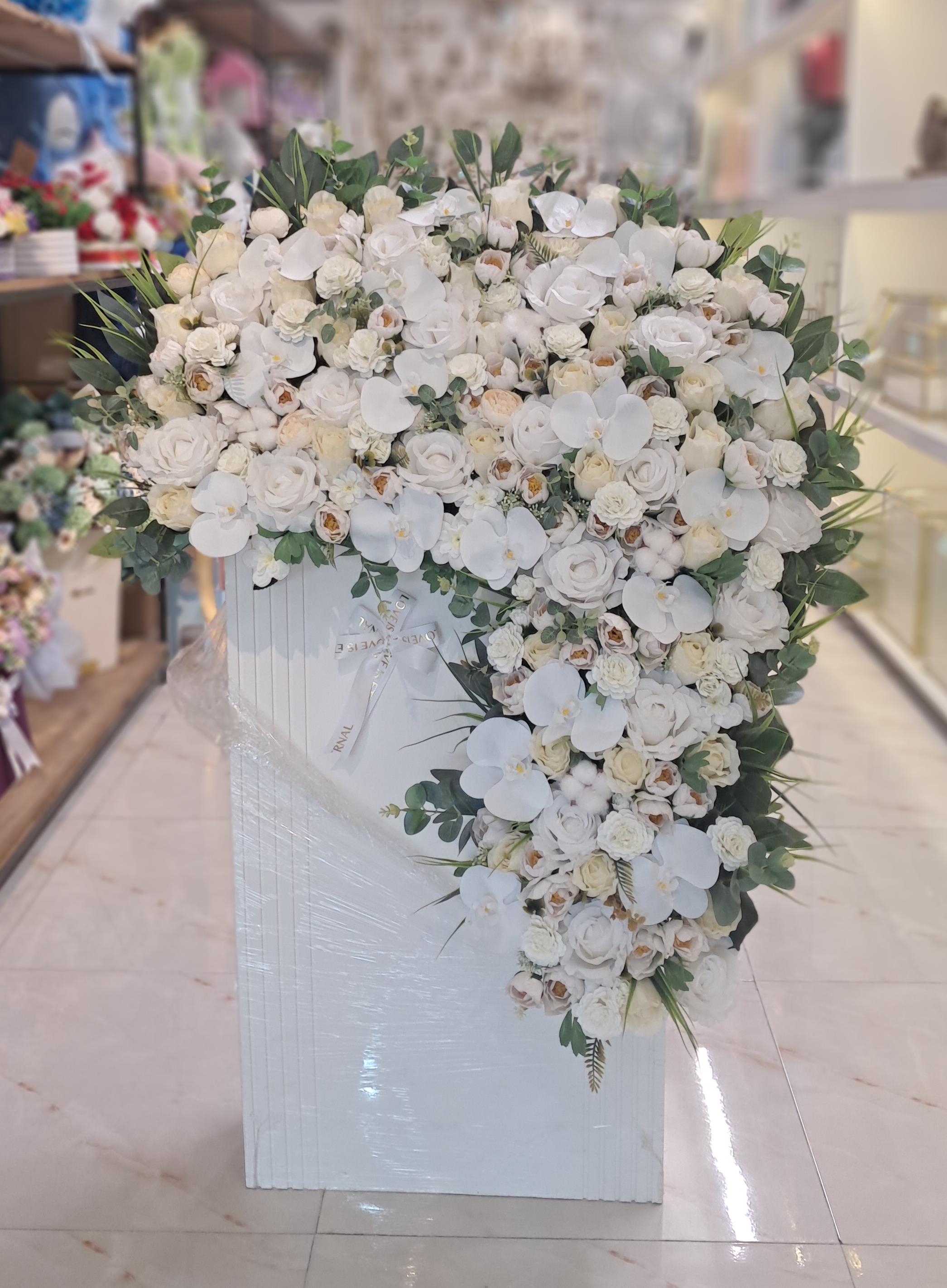 باکس گل مصنوعی لاکچری بزرگ کد 460074