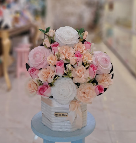باکس گل مصنوعی ترکیبی کد 804100