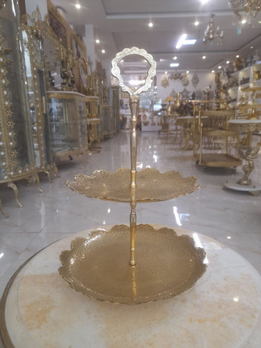 شیرینی خوری برنجی دو طبقه طرح طاووس لب قلعه - برند متالوکس
